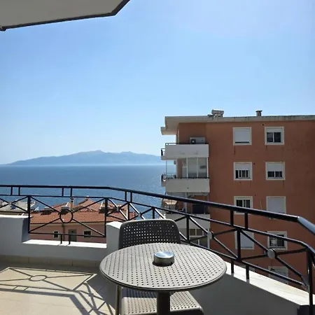 Blue Waves & Apartamento