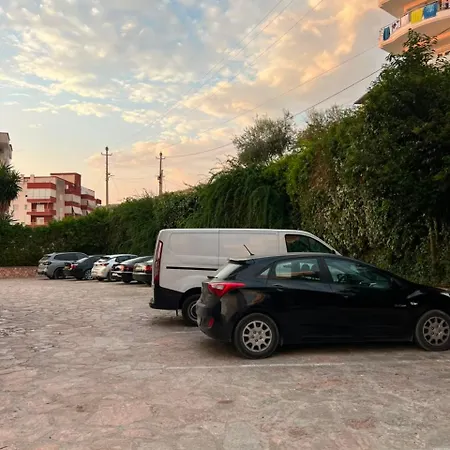Blue Waves & * Sarandë
